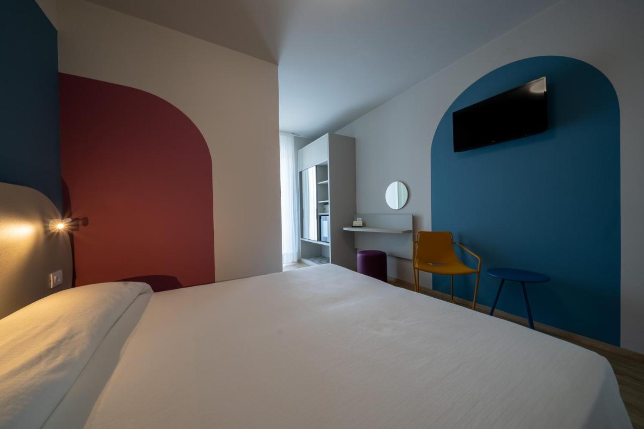 Hotel Smeraldo Lignano Sabbiadoro Bagian luar foto