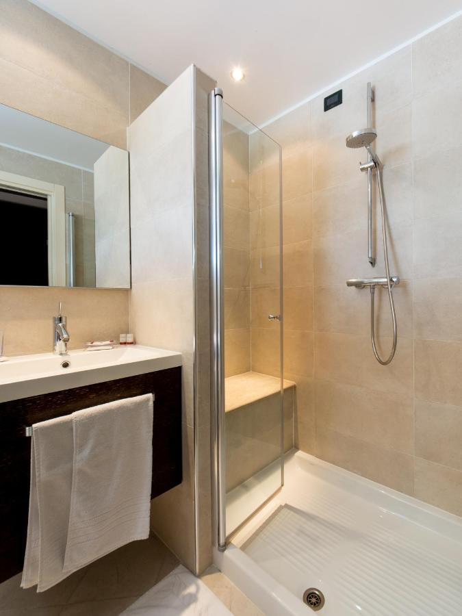 Hotel Smeraldo Lignano Sabbiadoro Bagian luar foto